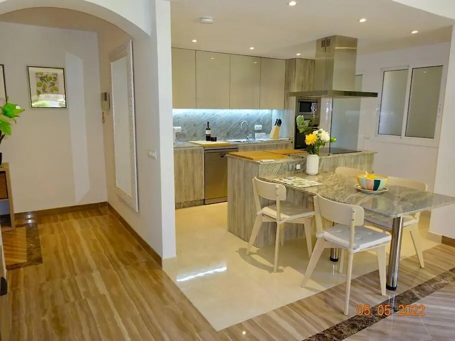 Gorgeous Apartment Located In Elviria Marbella